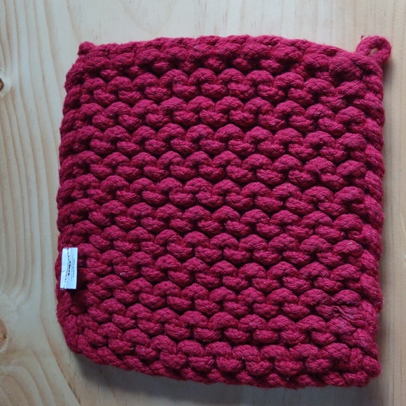 Red Crochet Kitchen Trivet - Picture 2 of 3